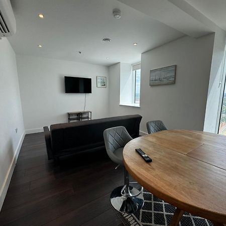 Cozy One Bedroom Flat 20 Mins Central London Bp142 Londres Exterior foto
