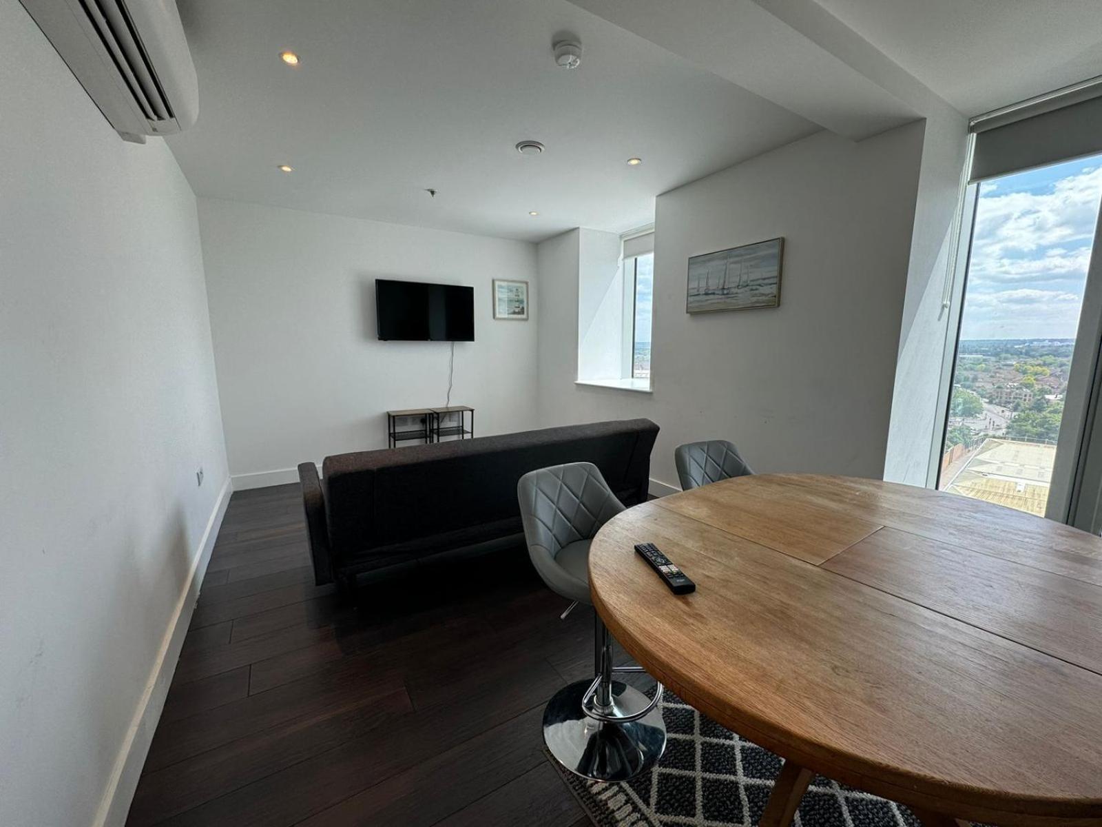 Cozy One Bedroom Flat 20 Mins Central London Bp142 Londres Exterior foto