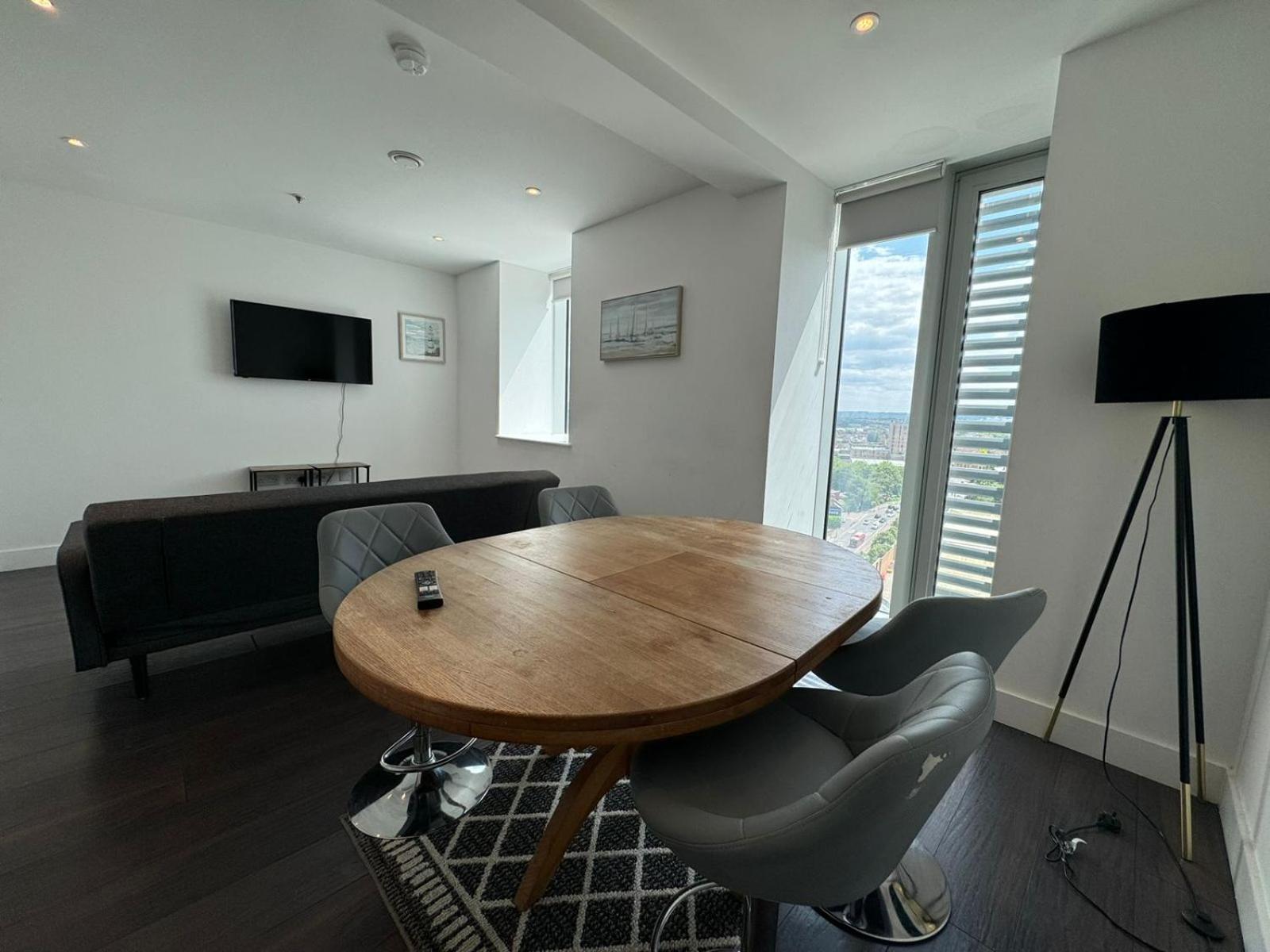 Cozy One Bedroom Flat 20 Mins Central London Bp142 Londres Exterior foto